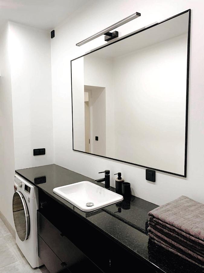 Luxurious 68M2 2Br 3-Room River View Apt In The Heart Of Pärnu Exterior foto